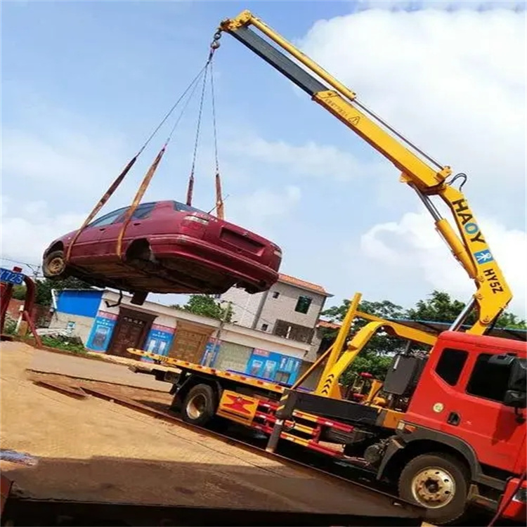 温州鹿城吊车吊汽车的正确方法